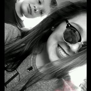 Meet your Posher, Abby